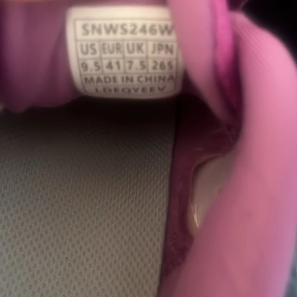 Women's Pink Athletic Sneakers size 9.5. New without tags.